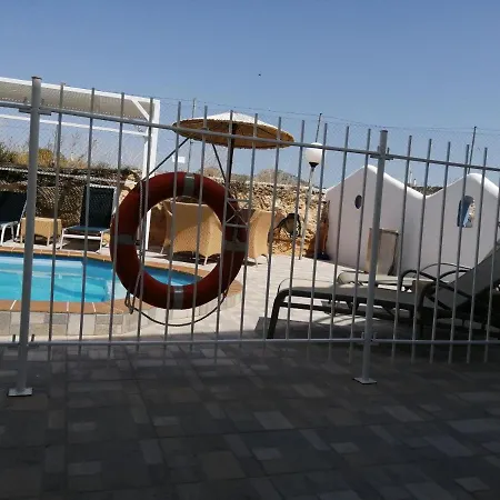 Asterias Apartment *