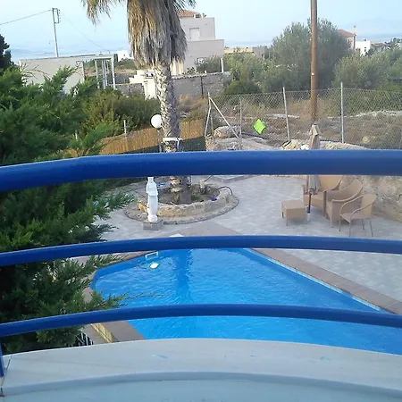 Asterias Apartment *