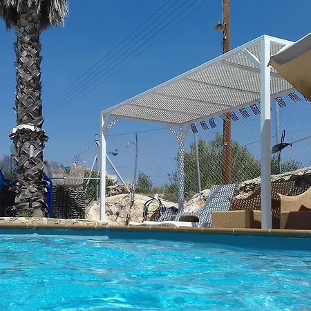 Asterias Apartment *
